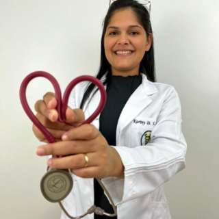 Dra. Kariny Delgado